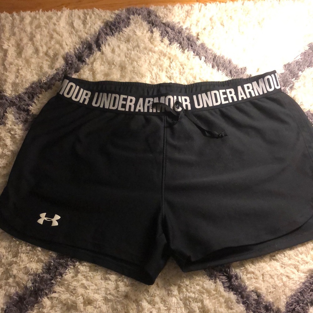 Black under armour athletic shorts
